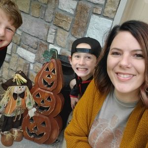 Meet your Posher, Desiree